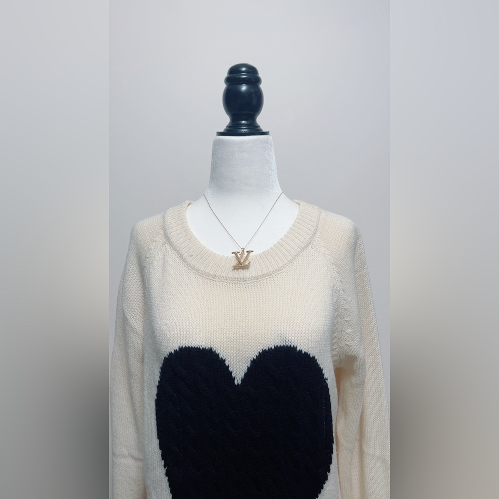 Heart Pattern Cream Sweater - Picture 3 of 8